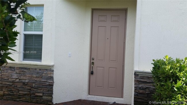 Building Photo - 5223 SW 77th Way