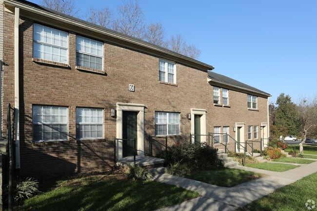 Building Photo - Huntley Ridge East