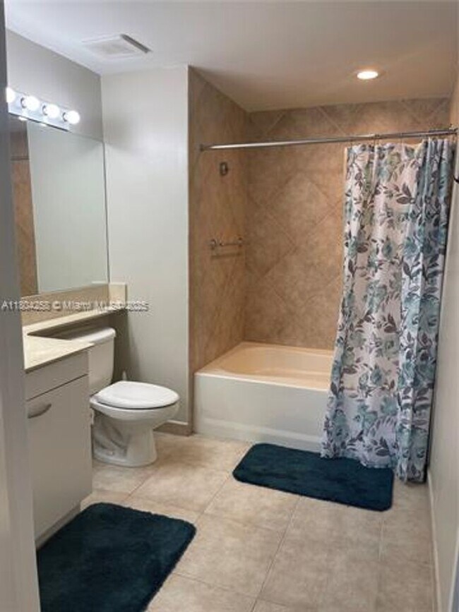 Building Photo - 2080 S Ocean Dr