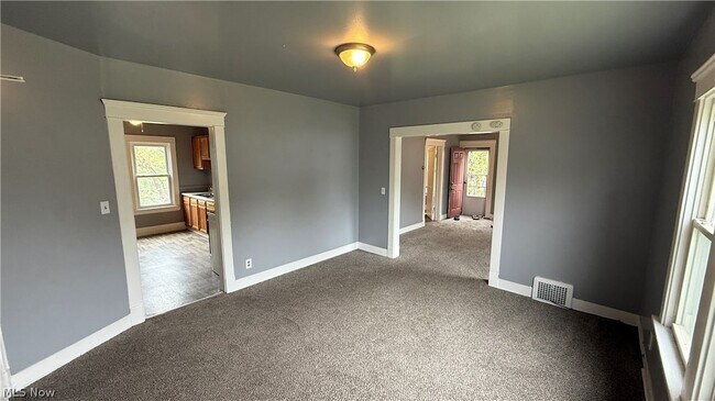 Building Photo - 1187 Addison Rd
