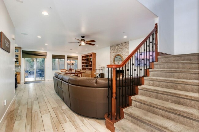 Building Photo - 1641 La Guardia Cir