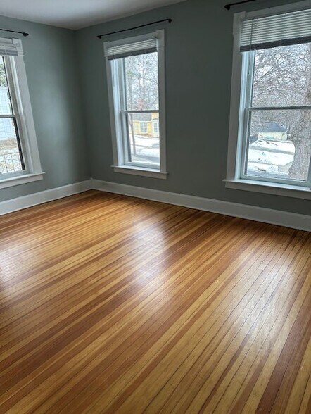 bedroom (2) - 124 8th St E