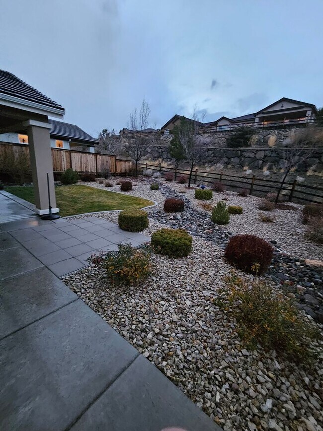 Building Photo - Del Web 55+ fully remodeled