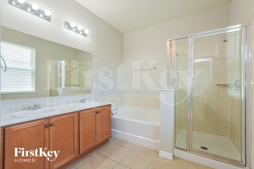 Building Photo - 1511 Angler Avenue