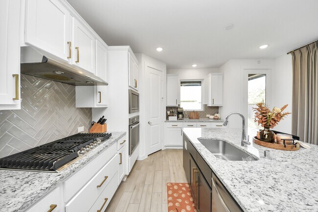 Building Photo - 4135 KINSEY ST