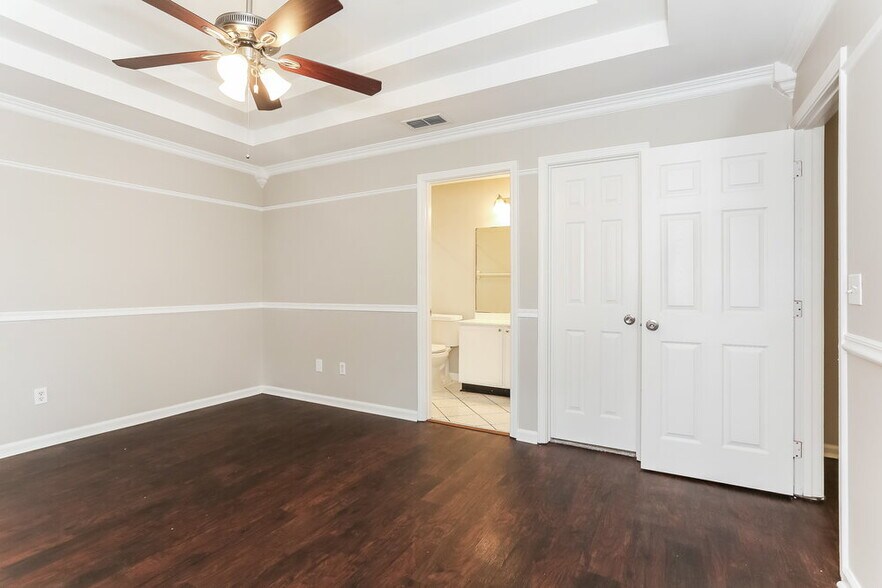 Building Photo - 7328 US Open Blvd