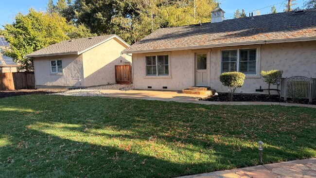 Building Photo - Gorgeous Property on Private Street conven...