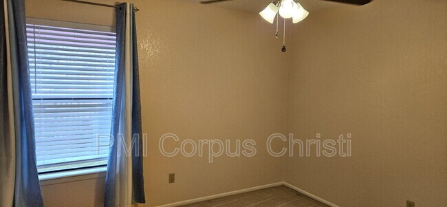 Building Photo - 5030 Merganser Dr