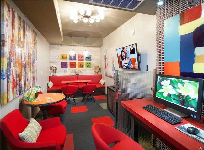 Building Photo - 302 N Lamar Blvd