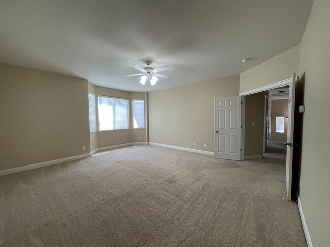 Building Photo - 9772 Ellsmere Way