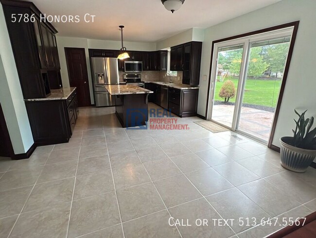 Building Photo - 5786 Honors Ct