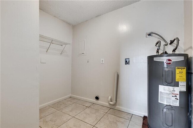 Building Photo - 1745 NW 29th Ln