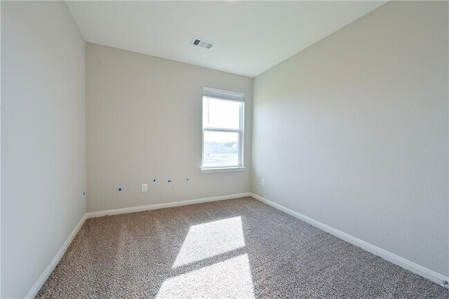 Building Photo - 252 Mount Vernon Way