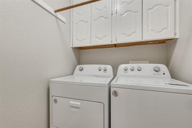 Building Photo - 2709 Typhon Dr