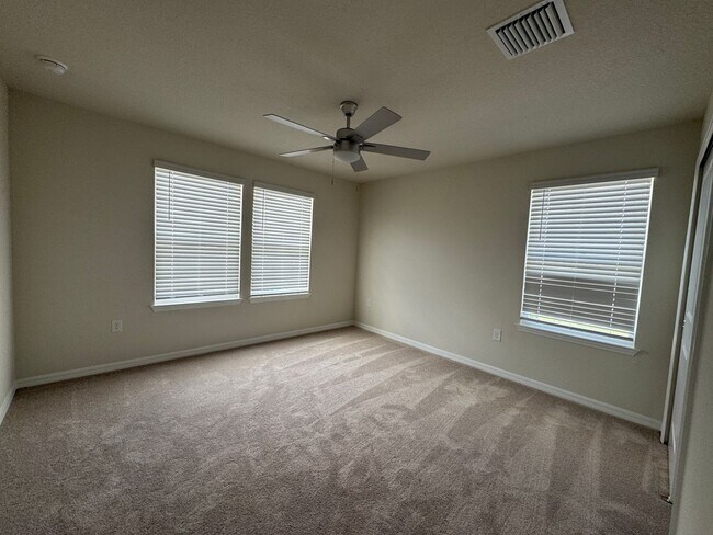 Building Photo - 5555 Settlingstone Ln