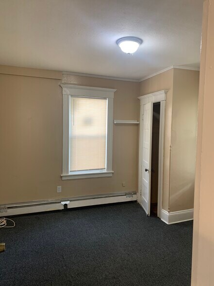 Building Photo - 224 Sheridan St