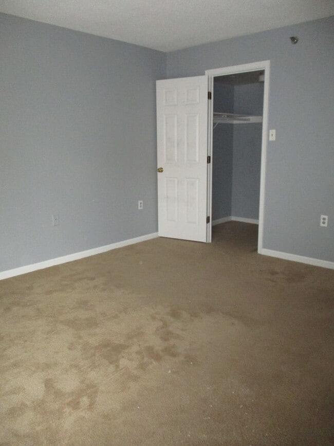 Building Photo - Courthouse Condo just steps away from Metro