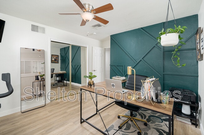 Building Photo - 1731 W Highland Ave