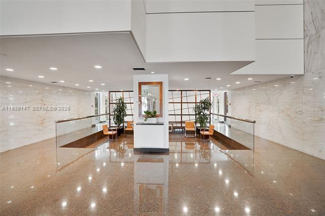 Building Photo - 1541 Brickell Ave