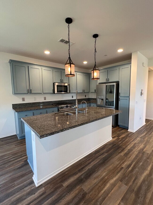 Building Photo - Three bedroom three bathroom home in Otay Mesa