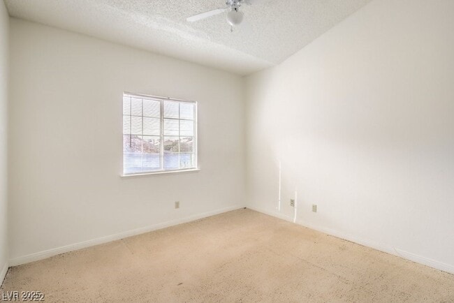 Building Photo - Gated Community, 1-Story, 3 Bedrooms Home ...