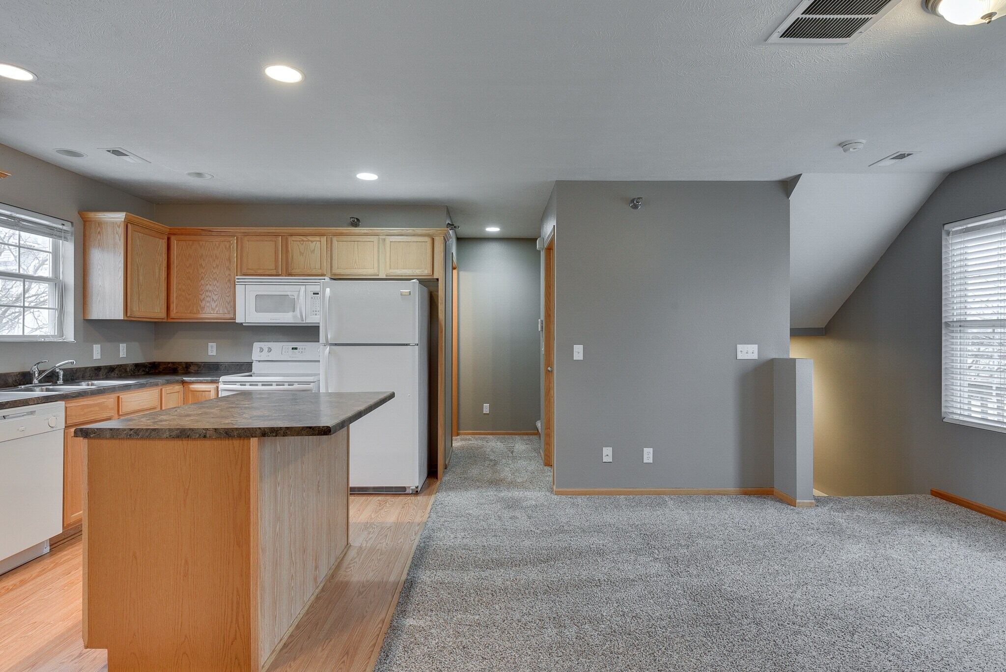Building Photo - 6759 S 181st Ct