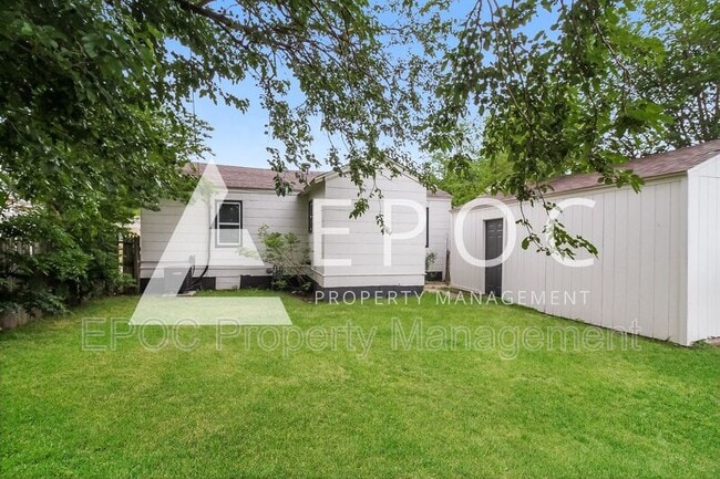 Building Photo - 317 E Jacobs Dr