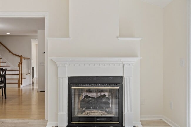 Building Photo - 5 Maple Ridge Dr