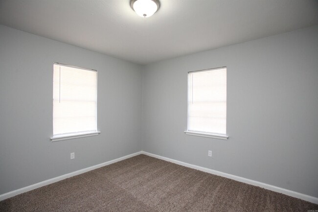 Building Photo - 4501 W 29th St