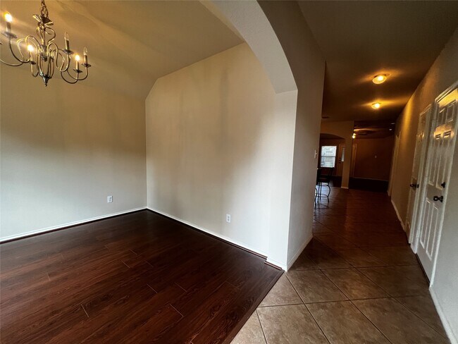 Building Photo - 2415 Sandy Fields Ln