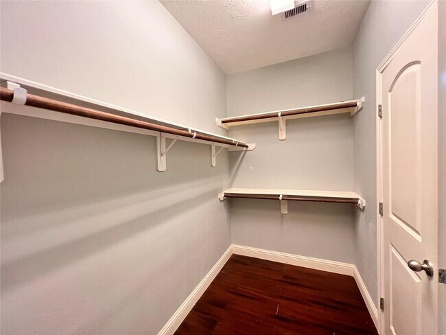 Building Photo - 26842 Trinity Trail