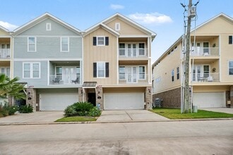 Building Photo - 1412 Veranda Mist