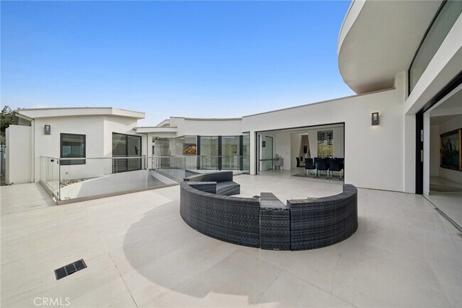 Building Photo - 4607 Perham Rd