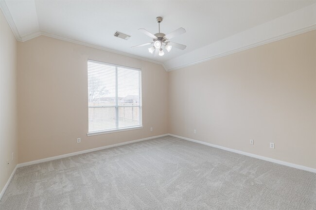 Building Photo - 24207 Yelverton Glen Dr