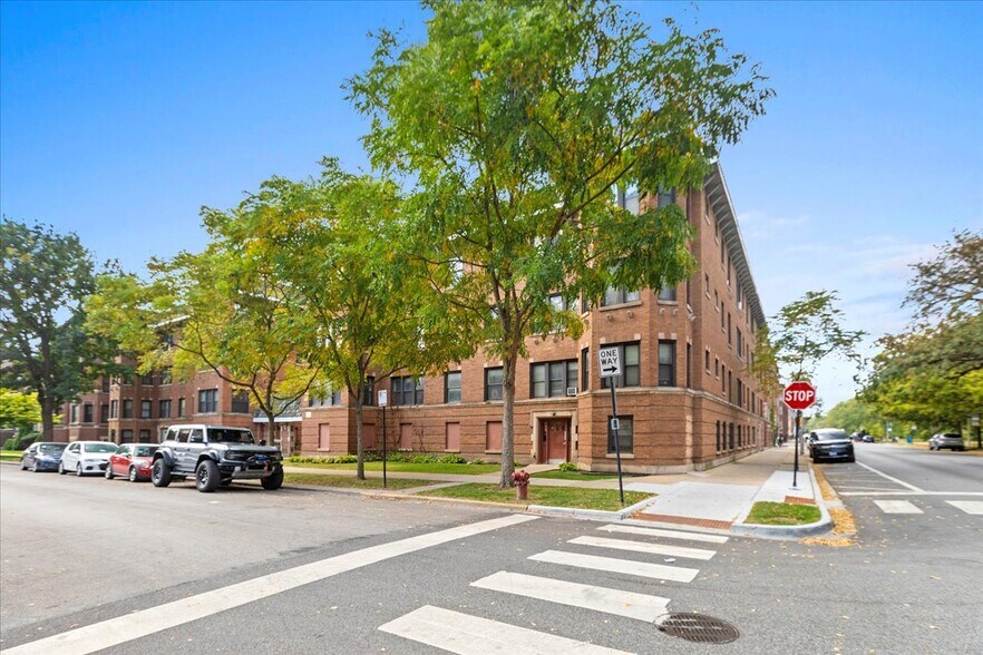 Primary Photo - 6700 S Merrill Ave