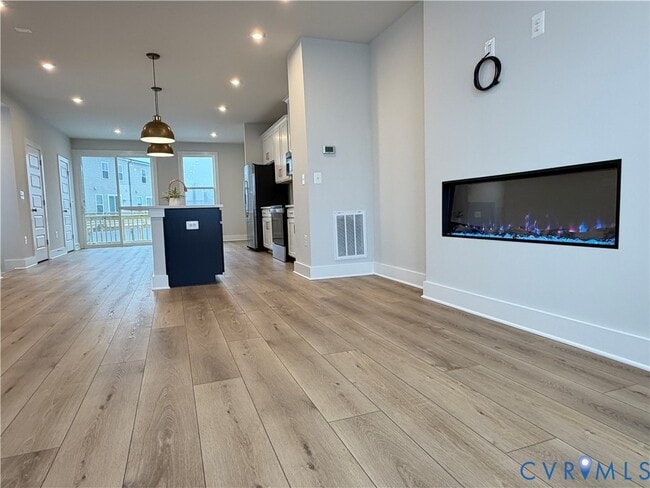 Building Photo - 9450 Belladdie Way