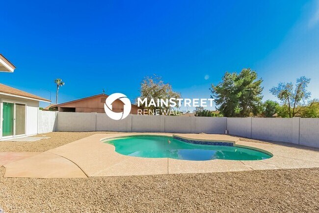 Building Photo - 3 Bedroom Pet-Friendly Home in MESA, AZ with Main Street Renewal