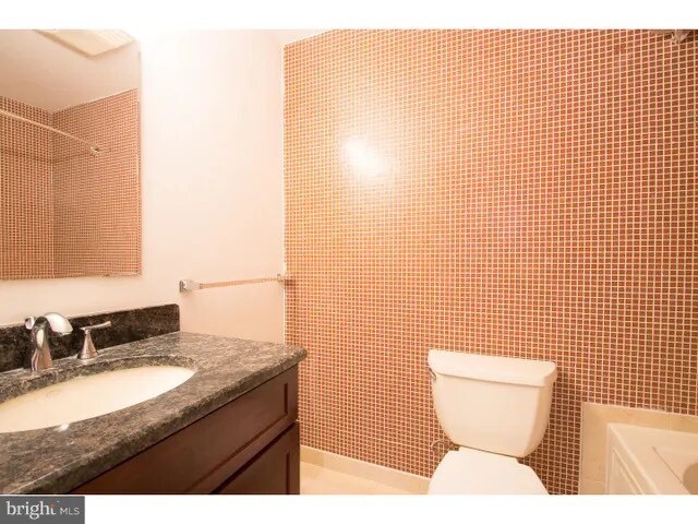 Building Photo - 12 S Letitia St