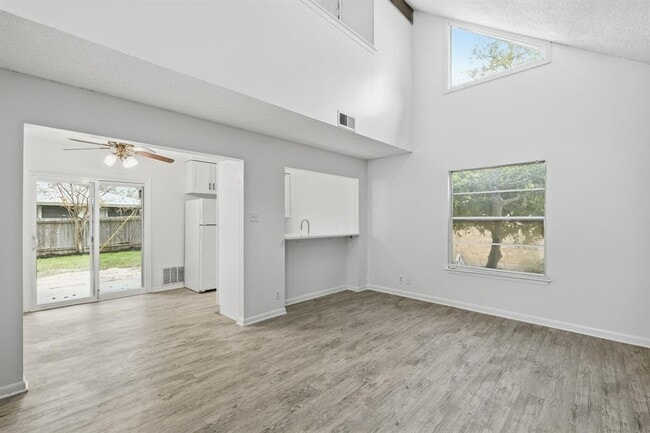 Building Photo - 2711 St Edwards Cir