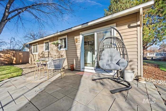 Building Photo - 8491 W Holbrook Ct