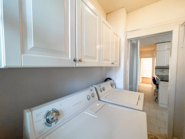 Building Photo - 24 Montvale St