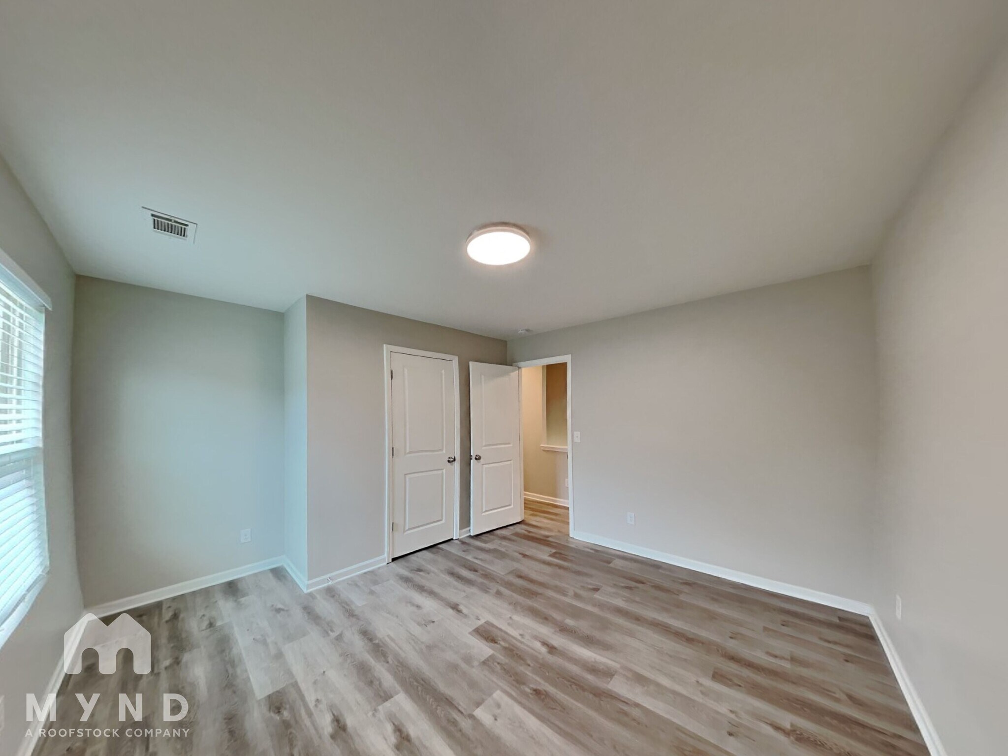 Building Photo - 376 Scotland Dr