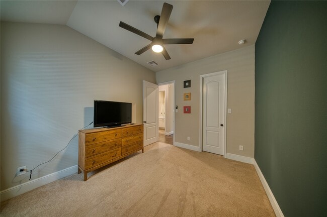 Building Photo - 29311 Ribbongrass Ct