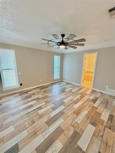 Building Photo - 228 Prairie View Ln