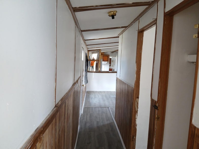 Building Photo - 1205 N State St