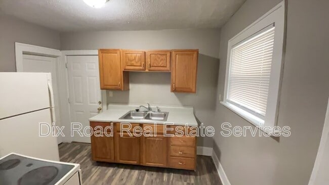 Building Photo - 306 Hudson Ave