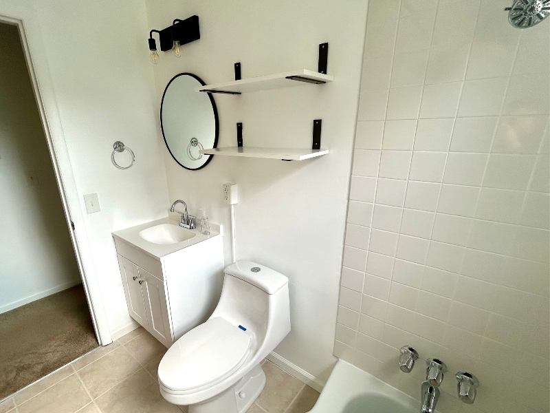 Building Photo - 905 Doro Ln