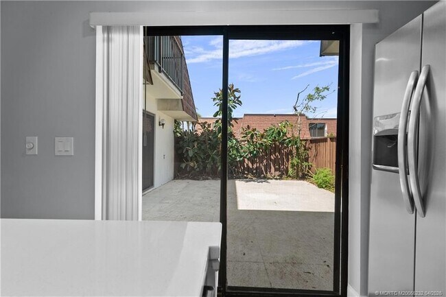 Building Photo - 3579 SW Sunset Trace Cir