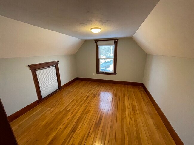 Building Photo - 6 Brattle St