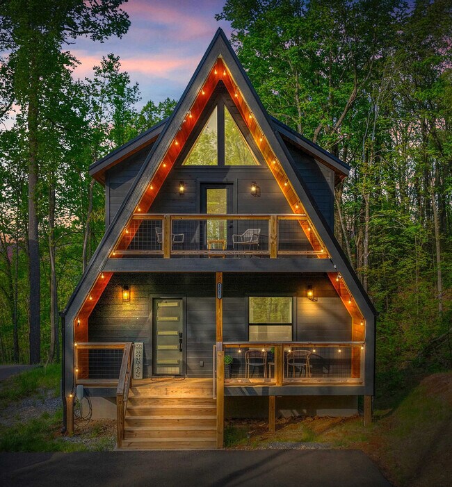 Building Photo - 1903 Ash Pass